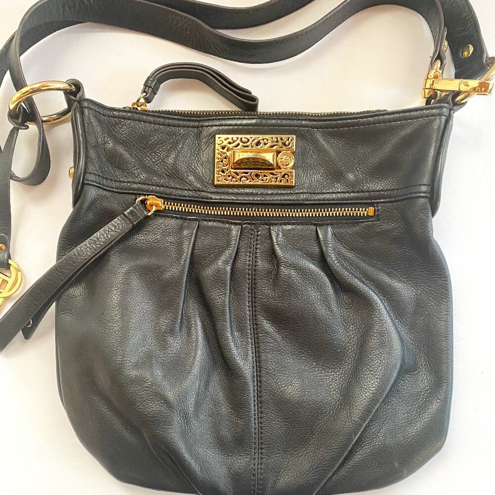 B. Makowsky Leather Cross Body Handbag